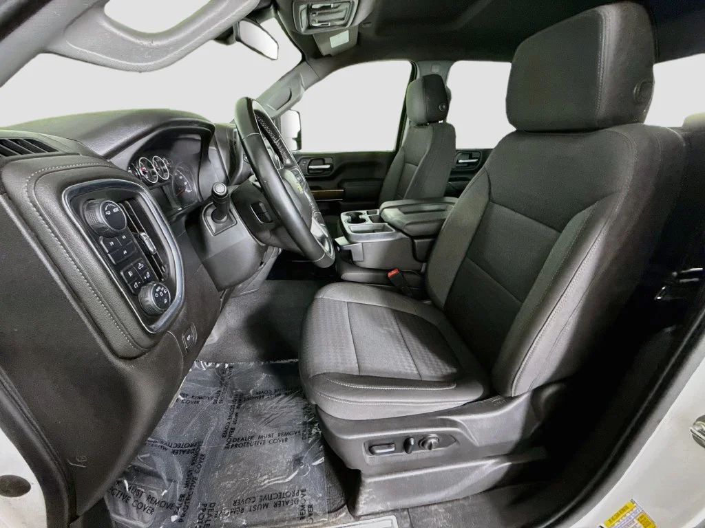 Used 2023 White Chevrolet LT image 19