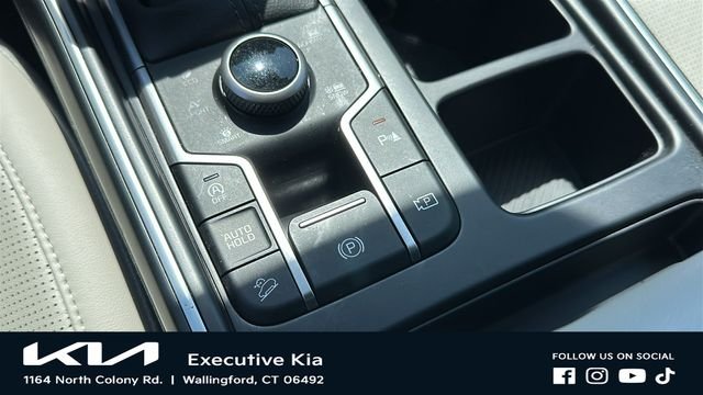 Certified Used 2025 Gray Kia S image 20