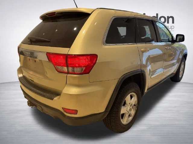 Used 2012 White Gold Clearcoat Jeep Laredo image 3