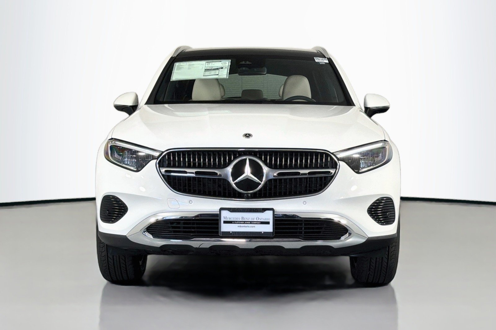 New 2026 Polar White Mercedes-Benz GLC 300 SUV image 2