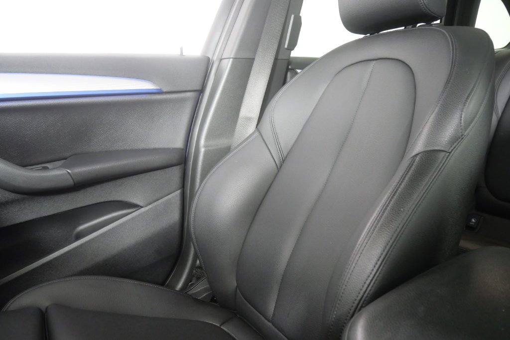 Used 2021 Misano Blue Metallic BMW xDrive28i image 24