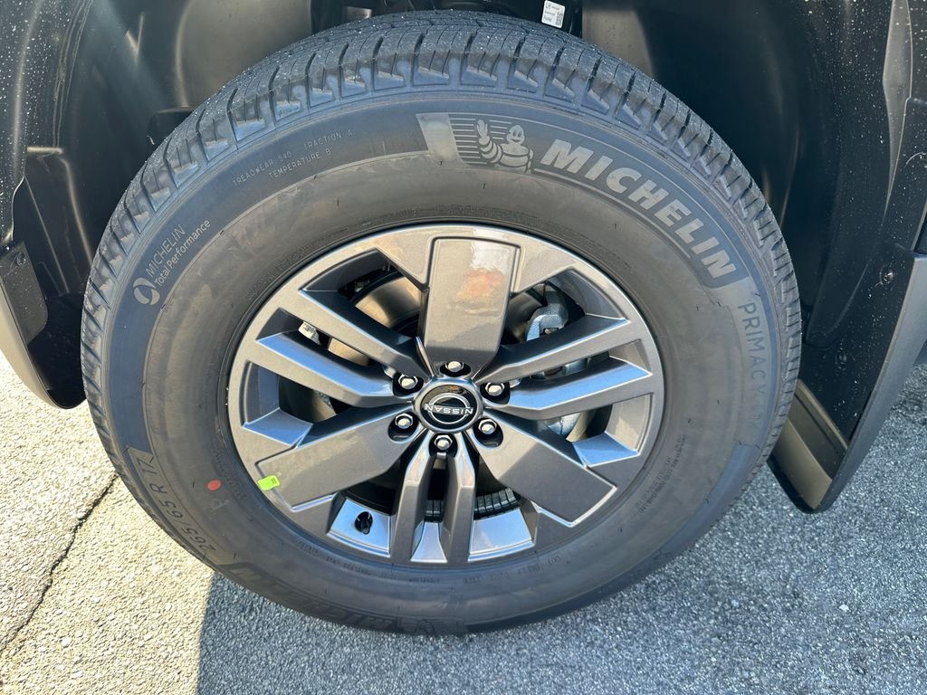New 2026 Super Black Nissan Crew Cab SV image 10