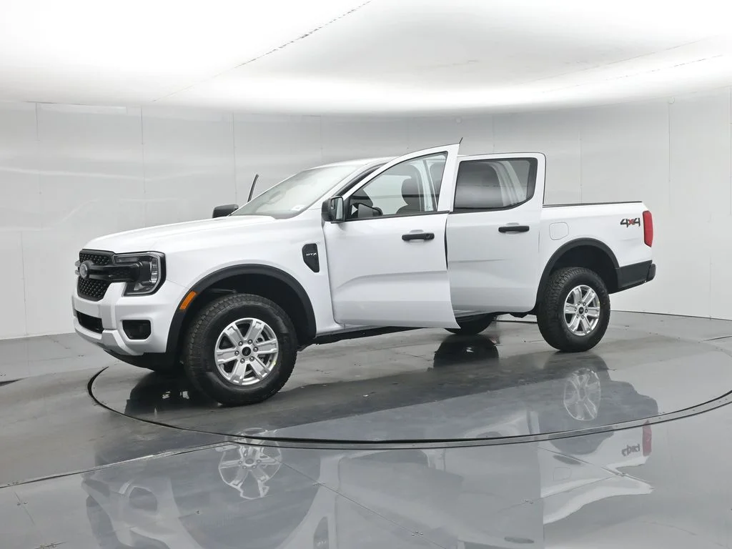 New 2026 Oxford White Ford XL image 5