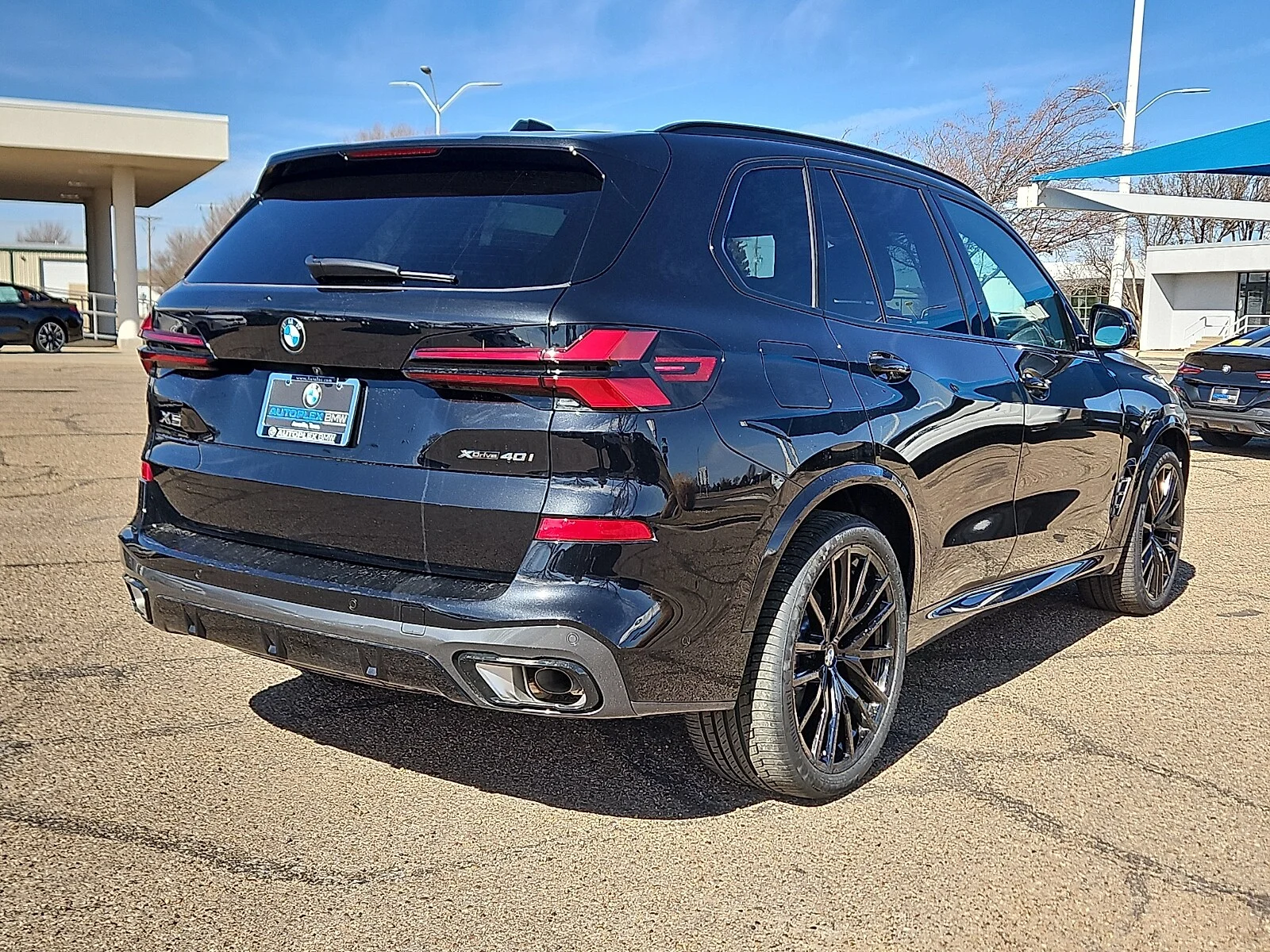 New 2026 Black Sapphire BMW xDrive40i All-Wheel Drive Sports Activity Vehicle image 3