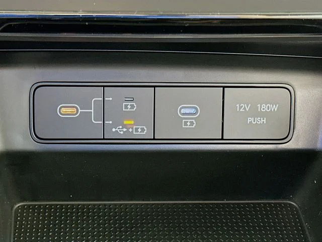 New 2026 Black Hyundai SEL image 18