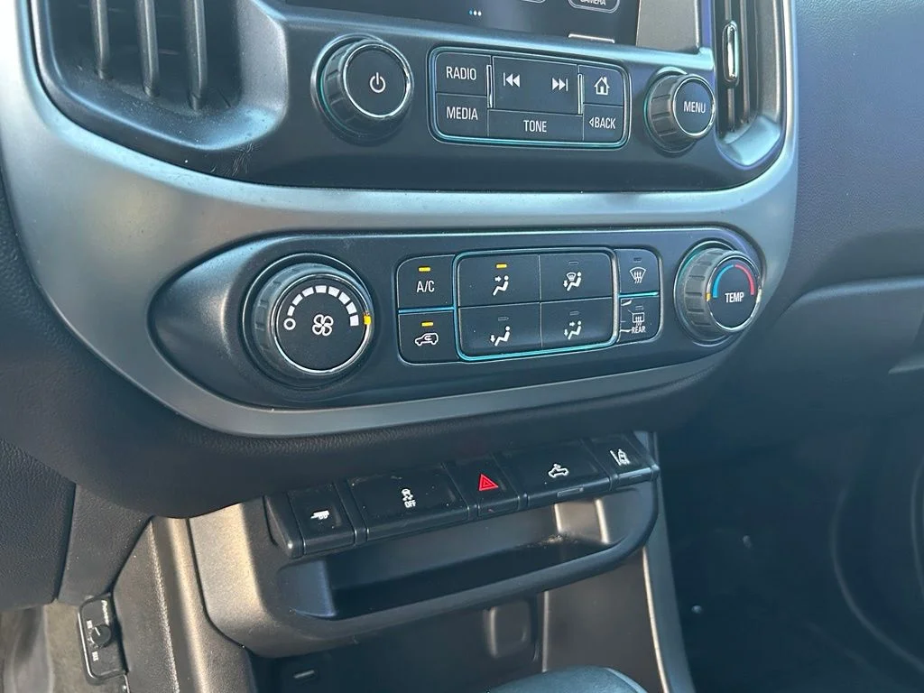 Used 2018 Graphite Metallic Chevrolet LT image 35