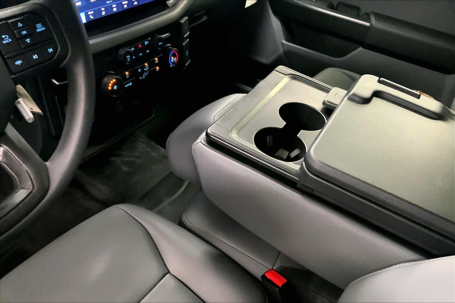 New 2026 Agate Black Metallic Ford XL image 6