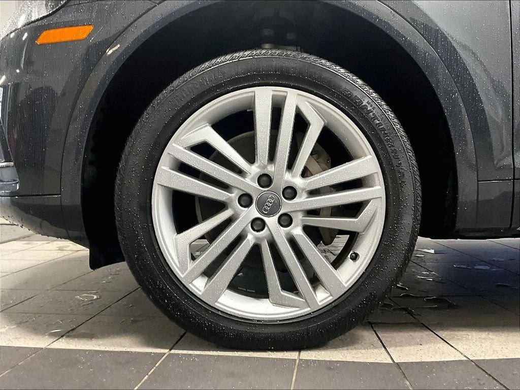 Used 2018 Gray Audi 2.0T image 7