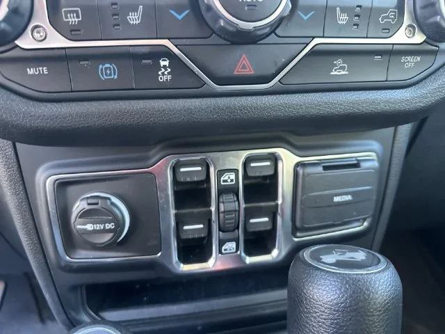 Used 2024 White Jeep Sport S 4xe image 24