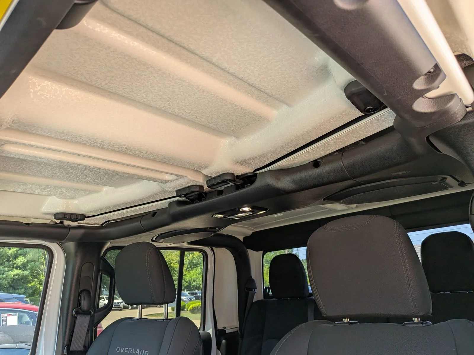 Used 2022 Bright White Clearcoat Jeep Overland image 24