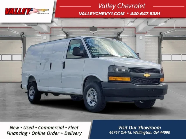 2025 Chevrolet Express 3500 Work Van