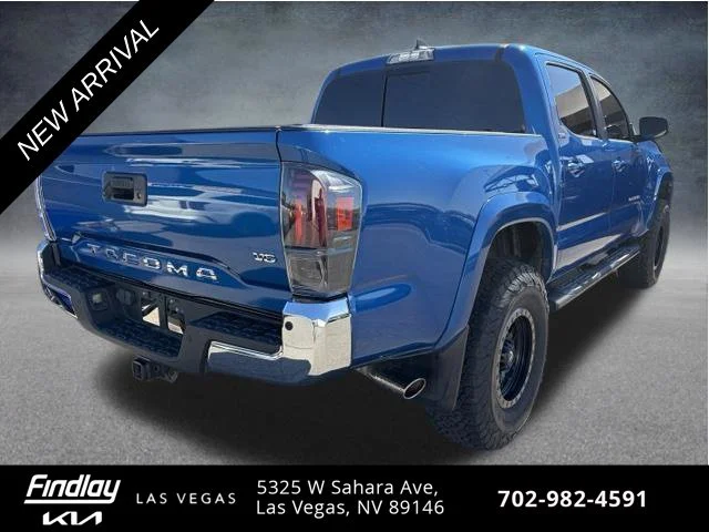 Used 2018 Blue Toyota SR5 image 5