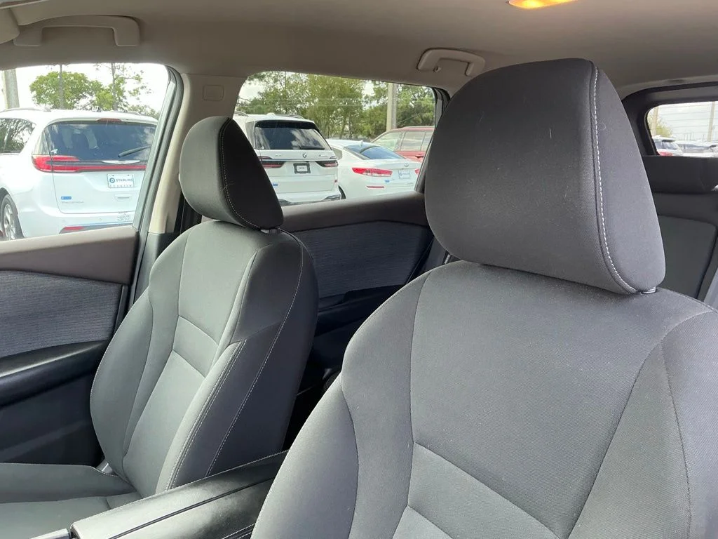 Used 2023 Gray Nissan S image 23