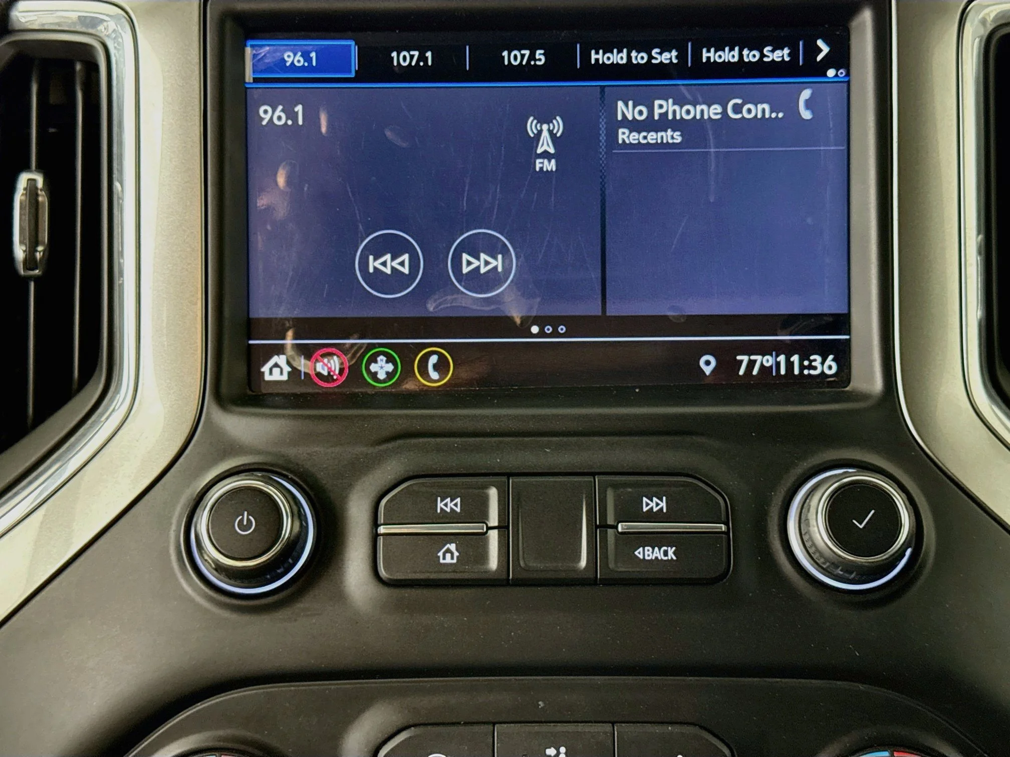 Used 2020 BLACK Chevrolet LT image 15