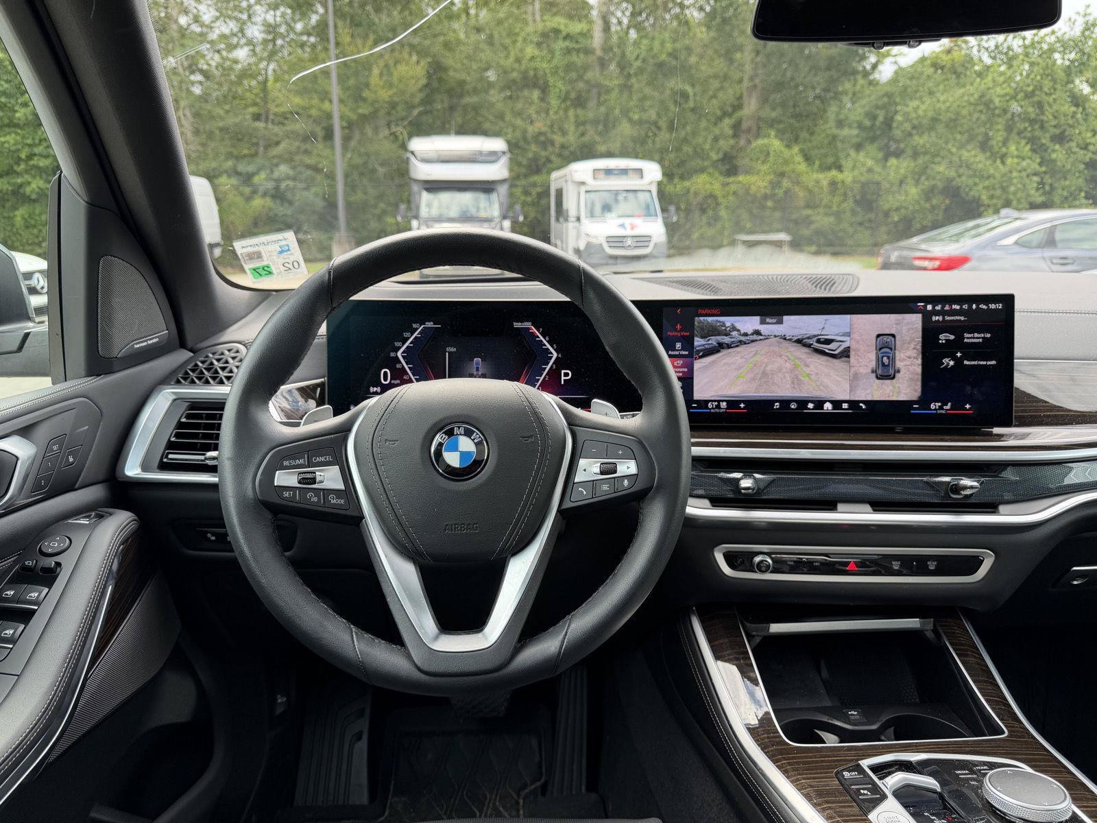 Used 2025 Skyscraper Grey Metallic BMW sDrive40i image 19