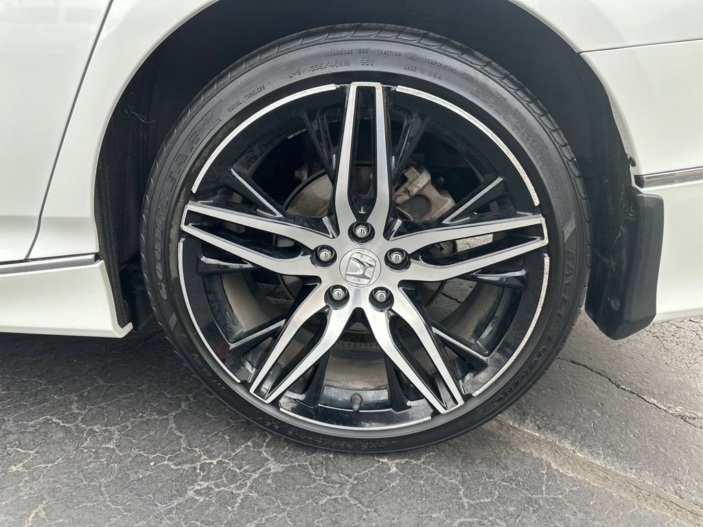 Used 2022 White Honda Touring image 20