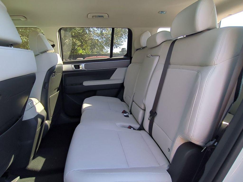 2026 Hyundai Santa Fe SE - Photo 17