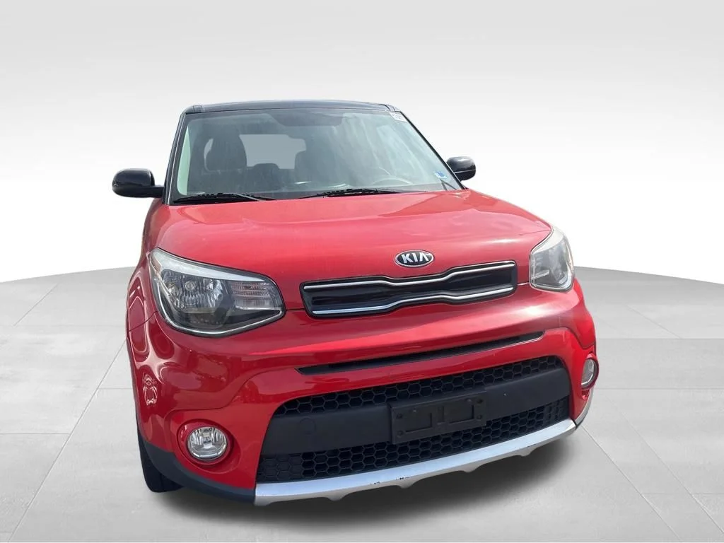 Used 2018 Red Kia Plus image 5