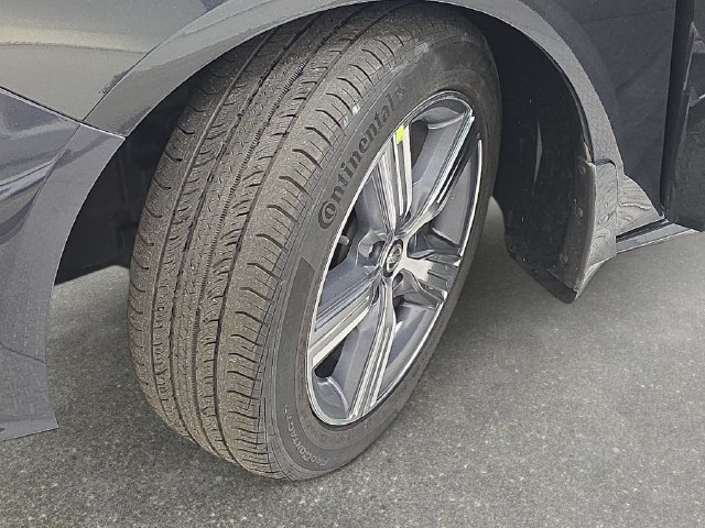 Used 2019 Blue Nissan 2.5 SV image 32