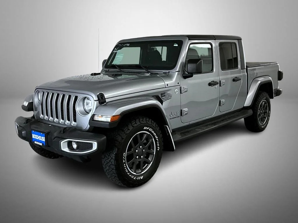 2021 Jeep Gladiator Overland's photo
