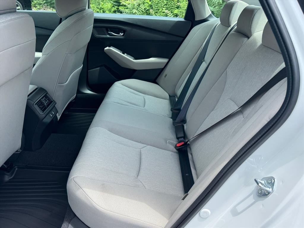 New 2026 Platinum White Pearl Honda LX image 7