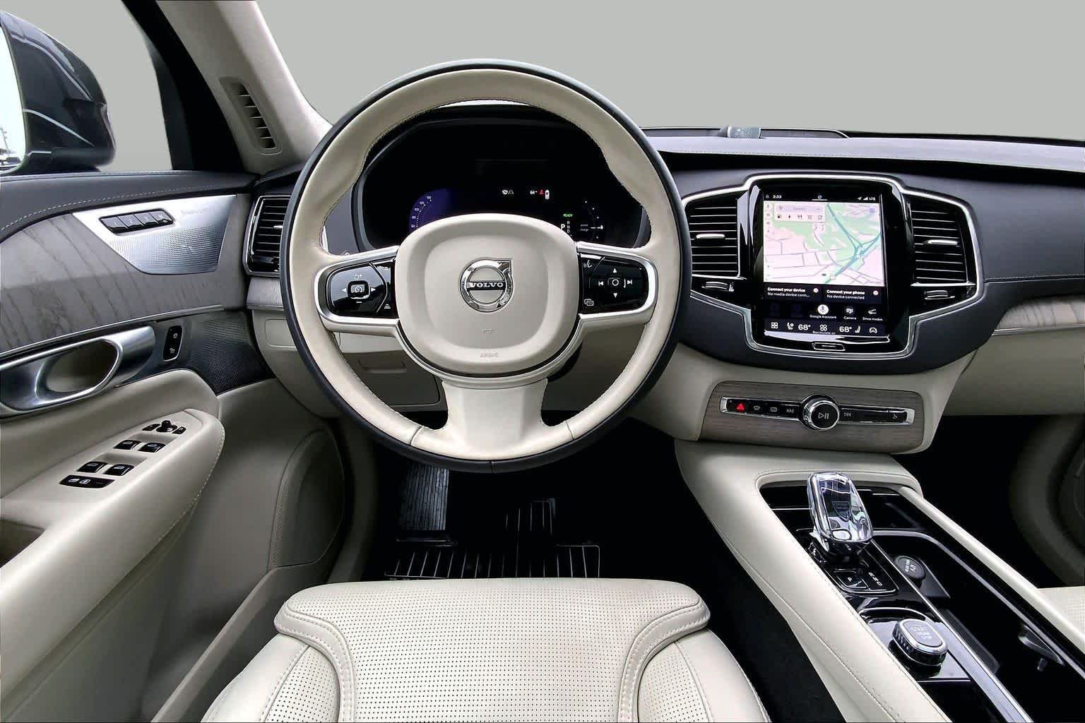 Pre-Owned 2024 Volvo XC90 Recharge Plug-In Hybrid Ultimate Bright Theme