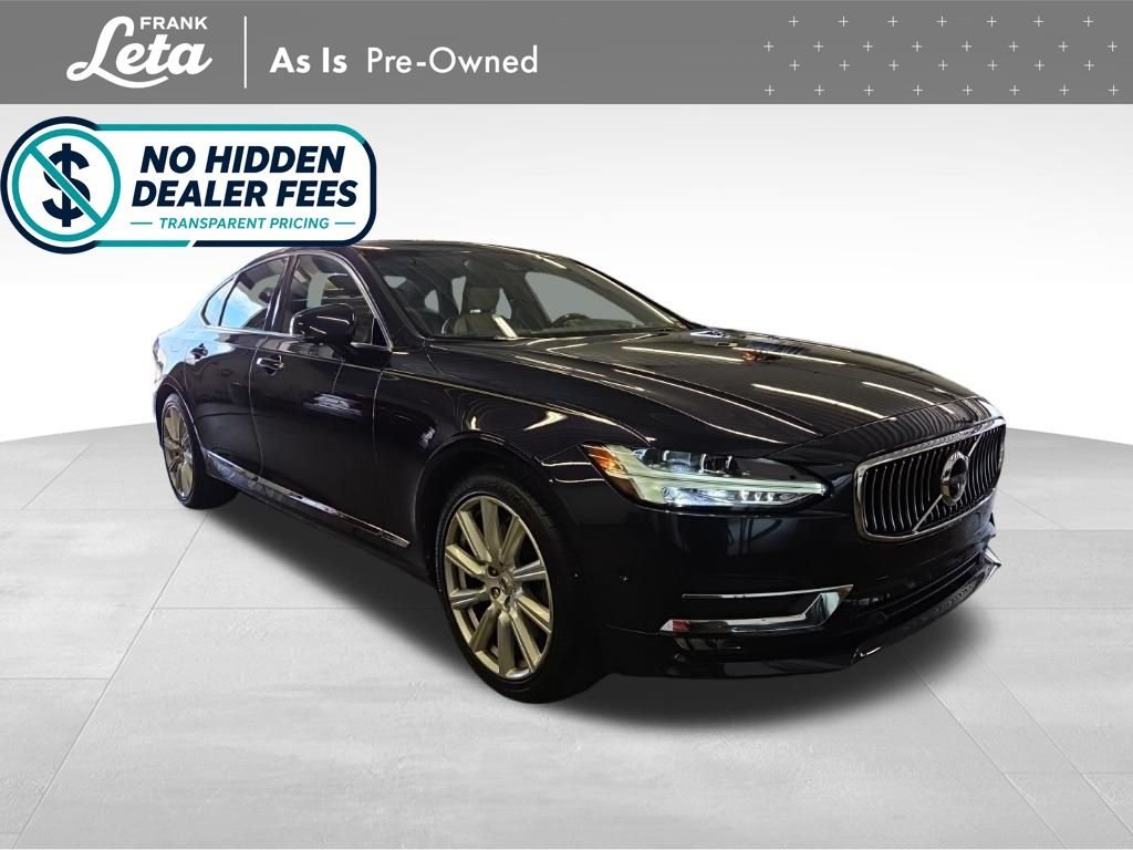 Used 2017 Magic Blue Metallic Volvo  image 9