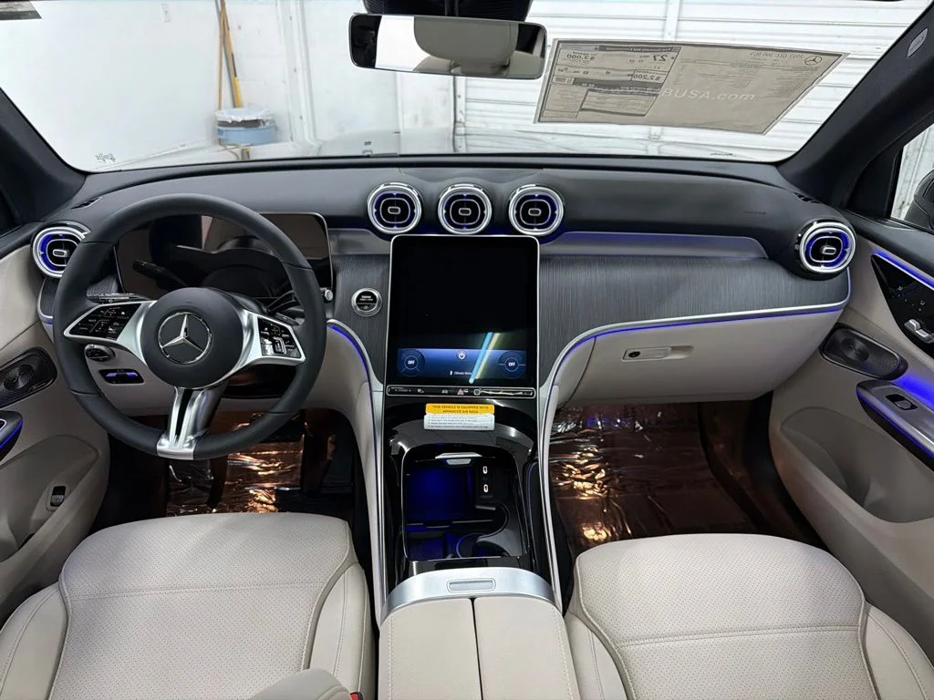 New 2027 Gray Mercedes-Benz GLC 300 image 27