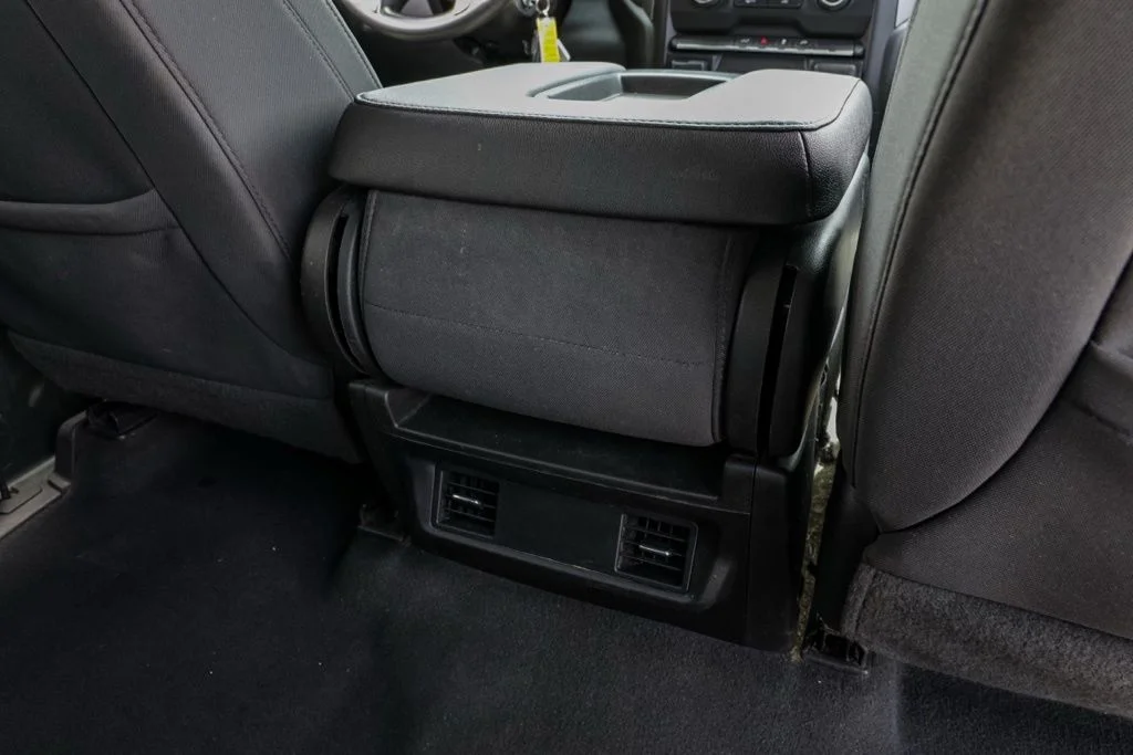 Used 2022 White Chevrolet Custom image 23