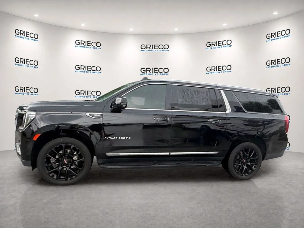 Used 2022 Onyx Black GMC SLT image 4