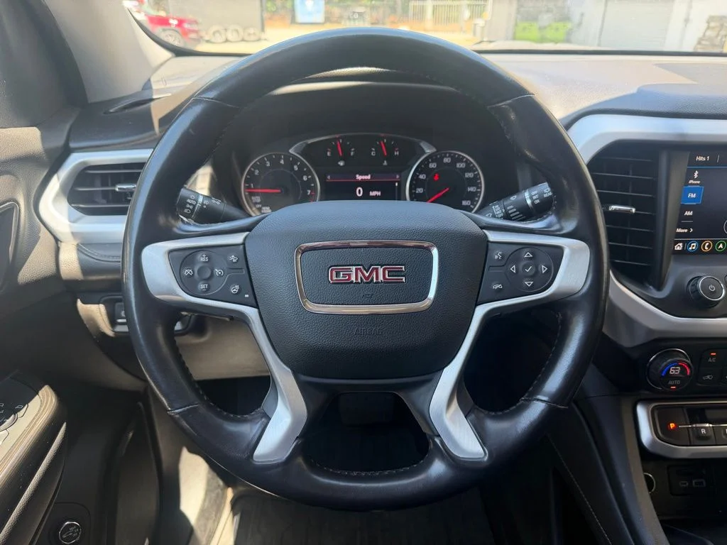 Used 2021 White GMC SLT image 9