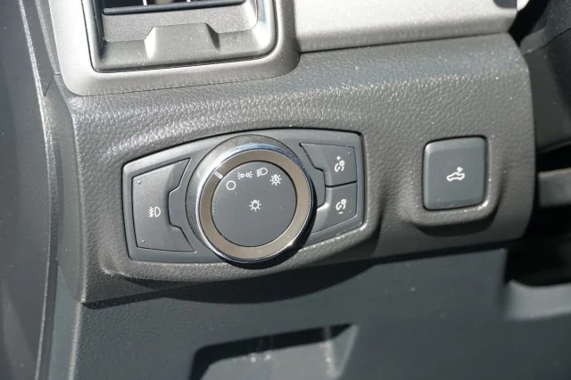 Used 2022 Oxford White Ford XLT image 24