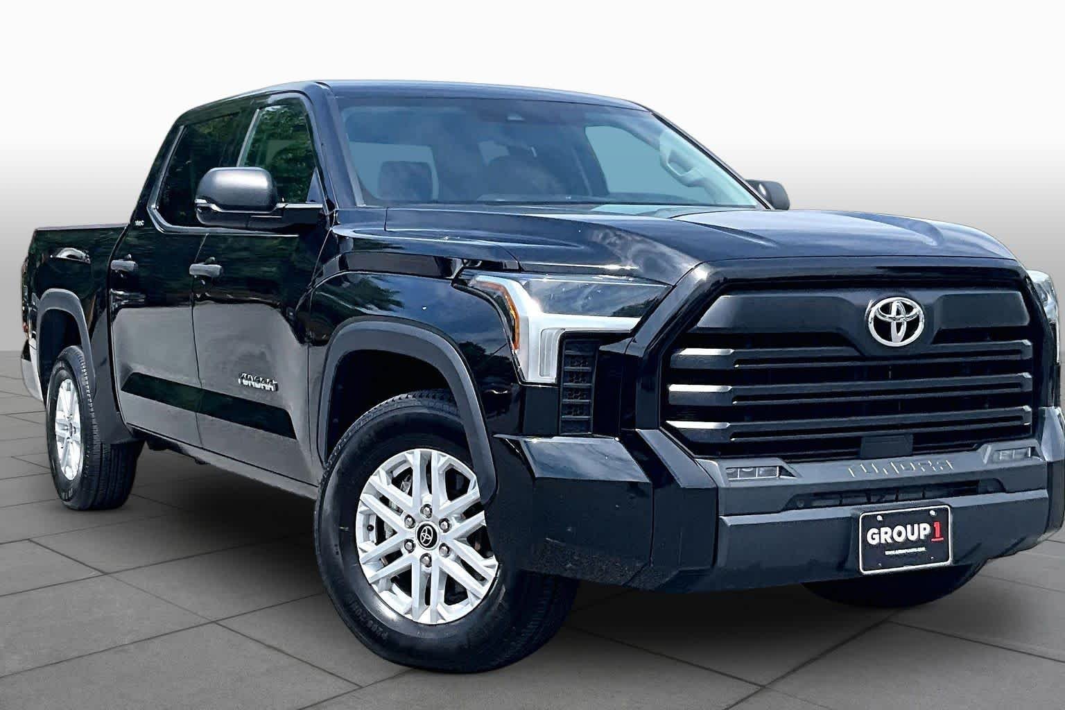 Used 2022 Midnight Black Metallic Toyota SR5 image 3