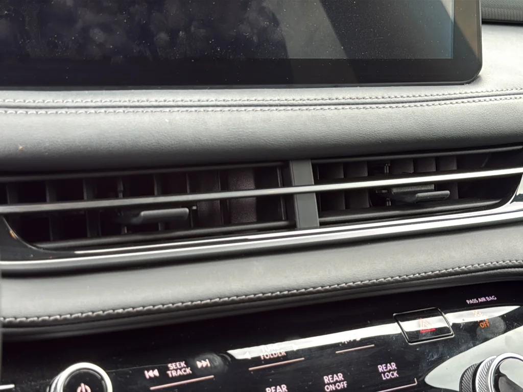 Used 2025 Gray INFINITI LUXE image 21