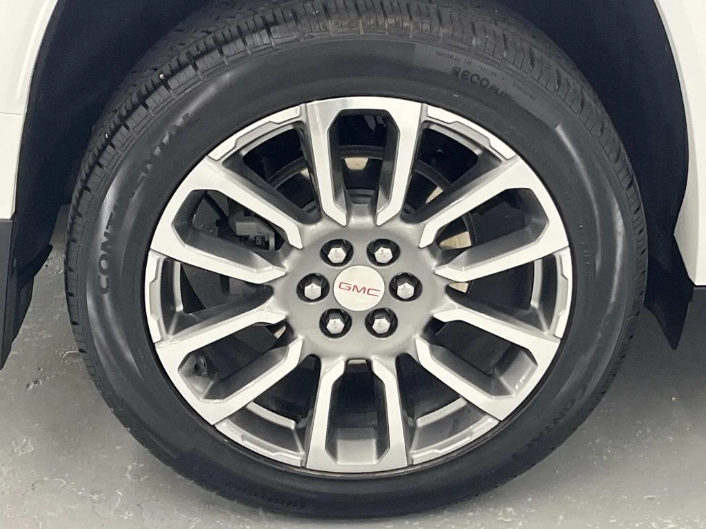 Certified Used 2022 WHITE FROST TRICOAT GMC Denali image 9