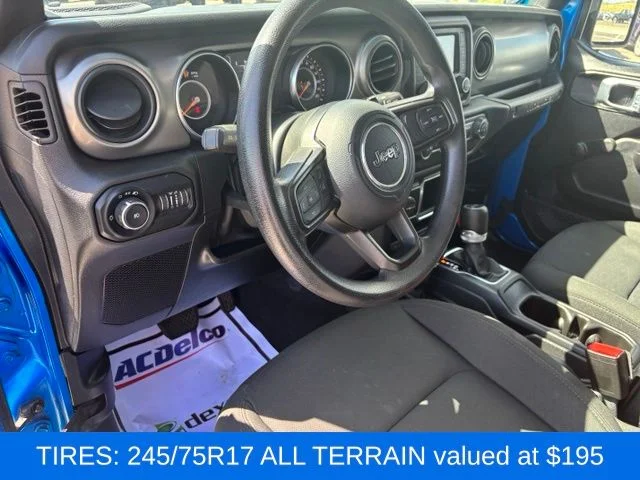 Used 2021 Blue Jeep Sport image 15