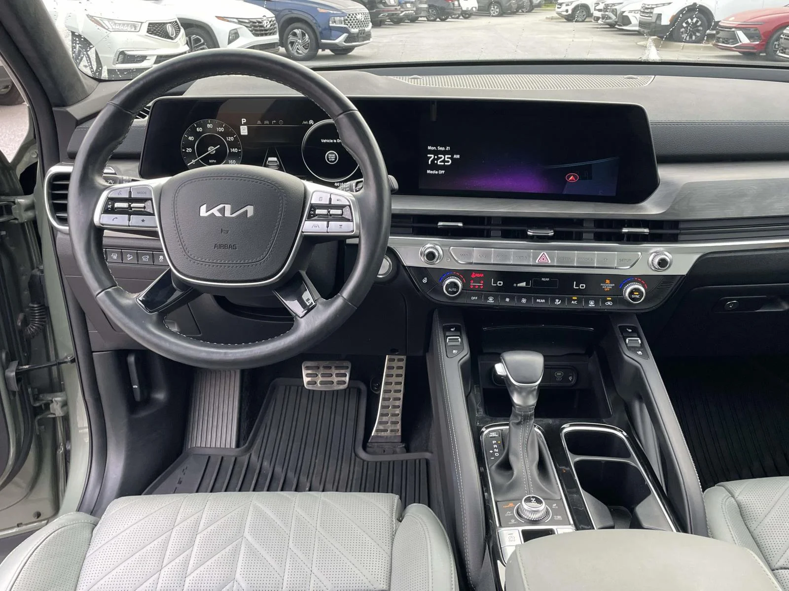 Used 2023 Jungle Green Kia SX Prestige X-Line image 4