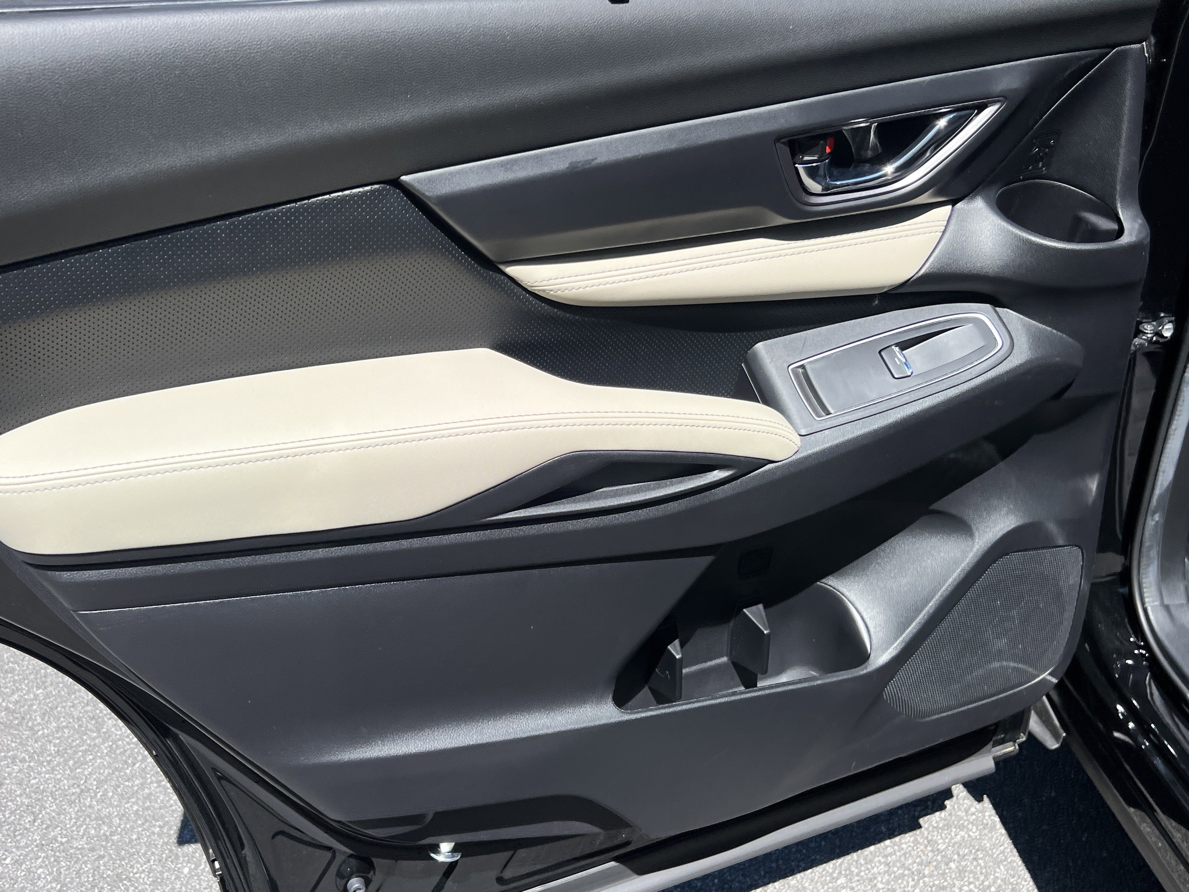 Used 2024 Crystal Black Pearl Subaru Limited image 28