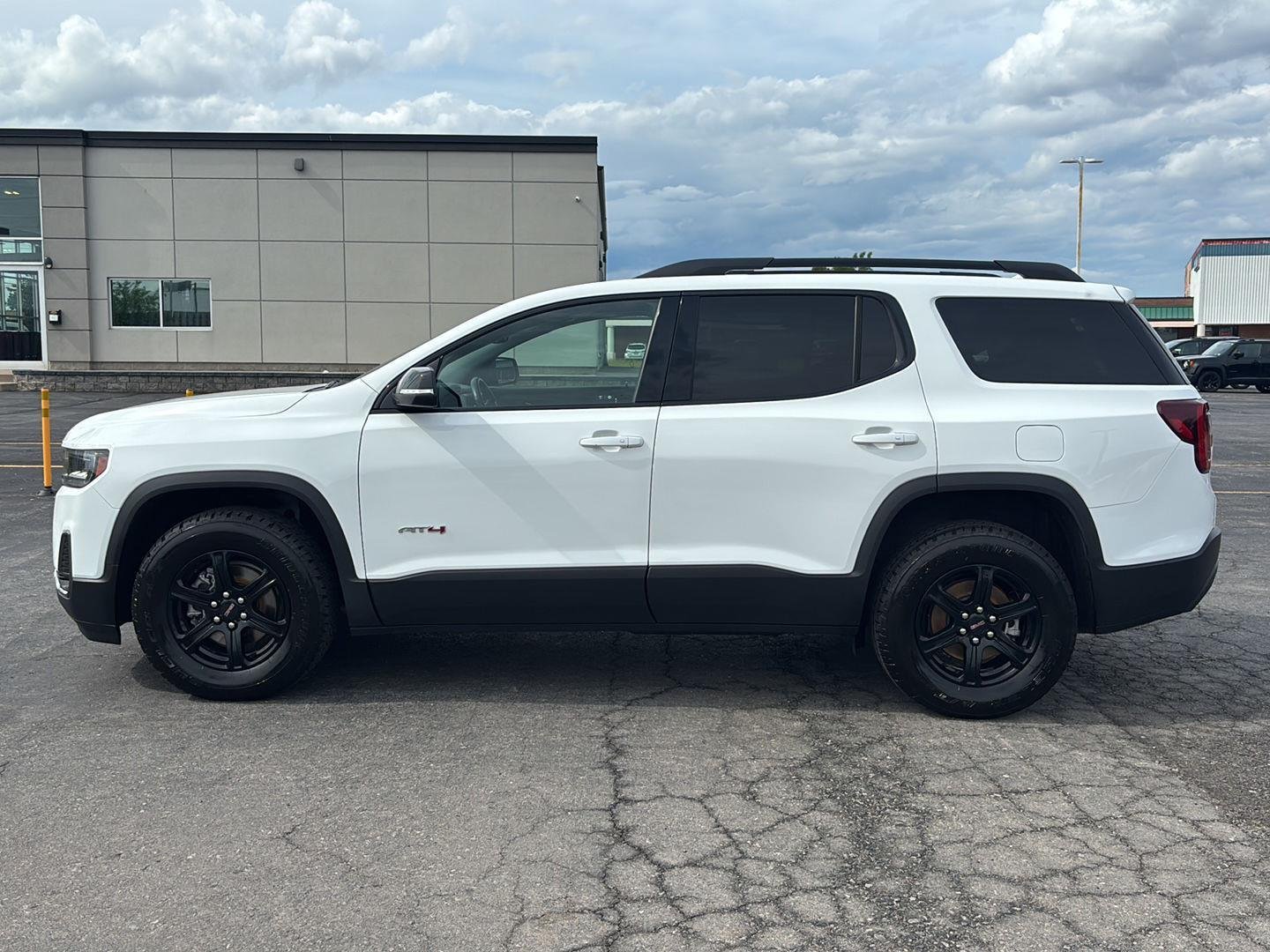 Used 2023 Summit White GMC AT4 image 4