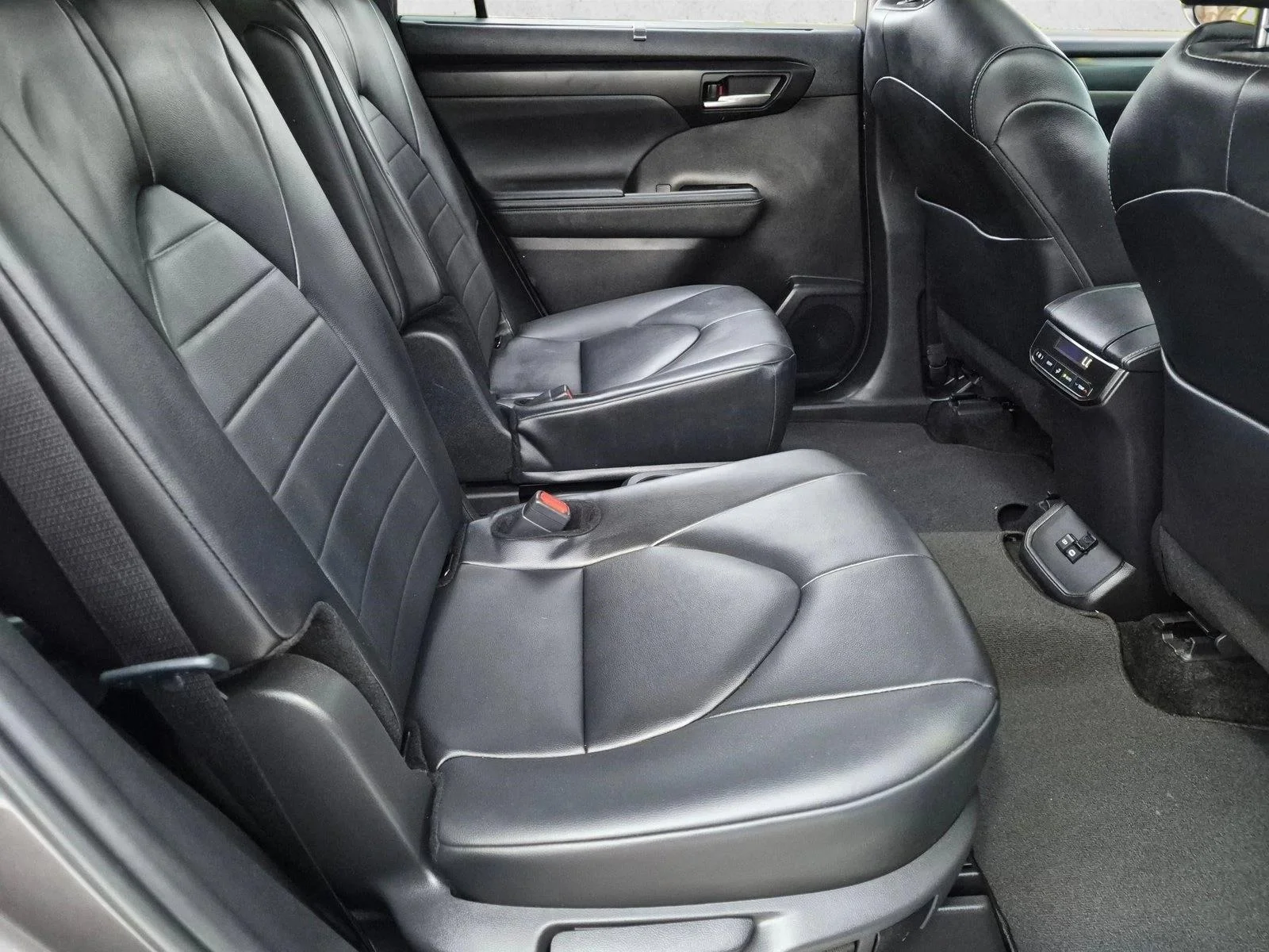 Used 2024 Magnetic Gray Metallic Toyota XLE image 19