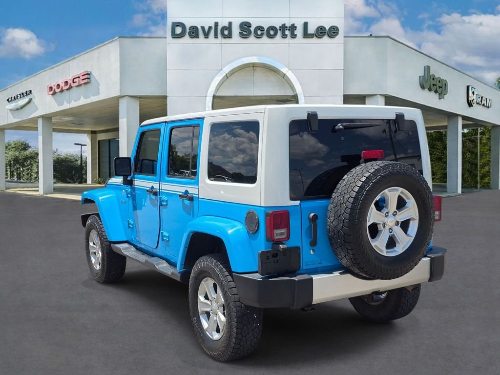 Used 2017 Blue Jeep Unlimited Sahara image 8