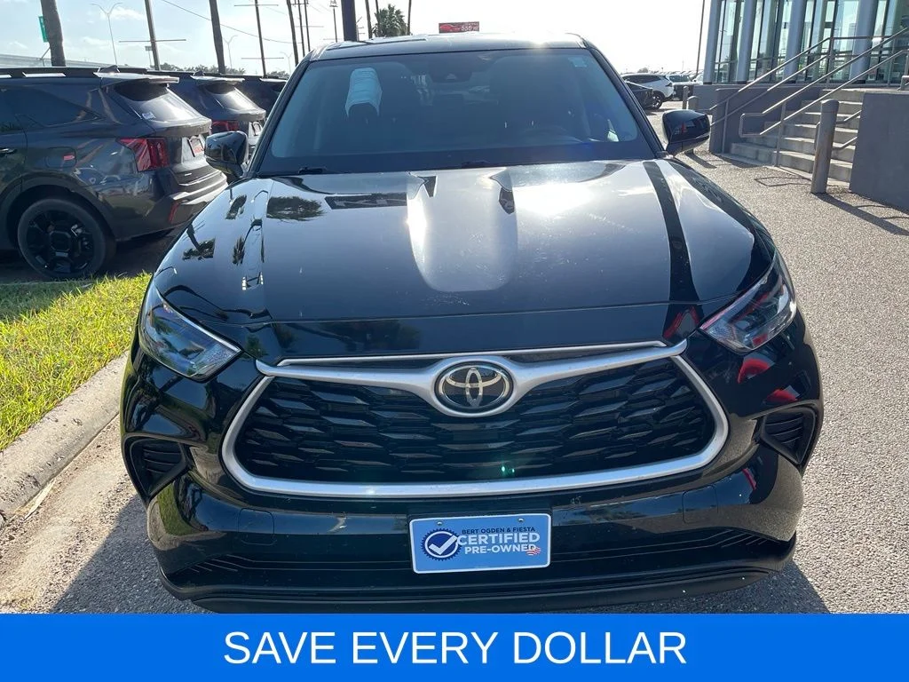 Used 2023 Black Toyota L image 2