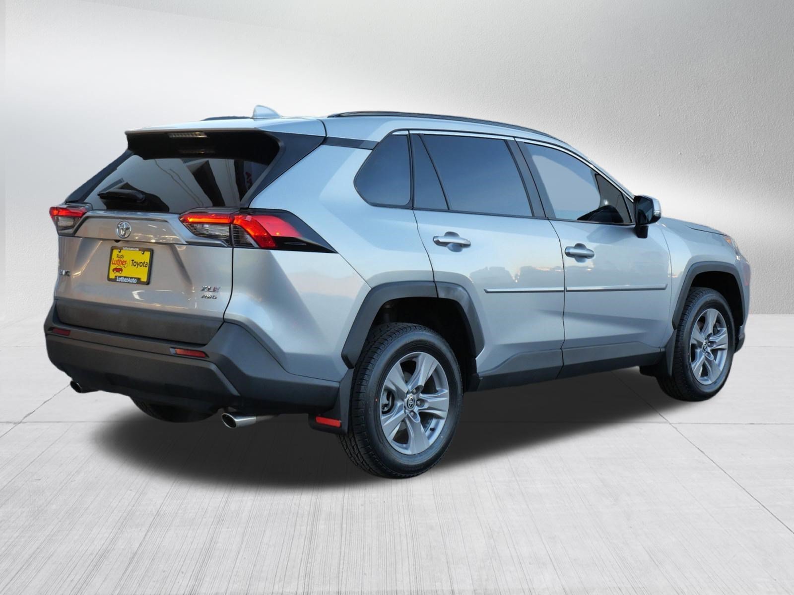Certified Used 2022 Silver Sky Metallic Toyota XLE image 8