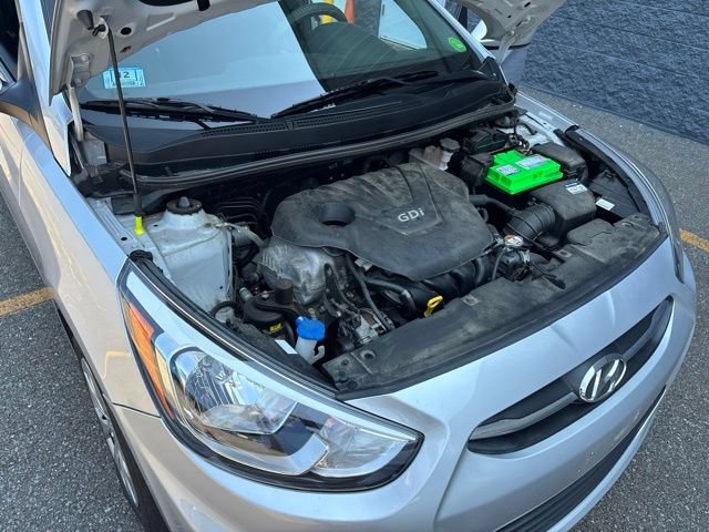 Used 2016 Ironman Silver Metallic Hyundai SE image 18