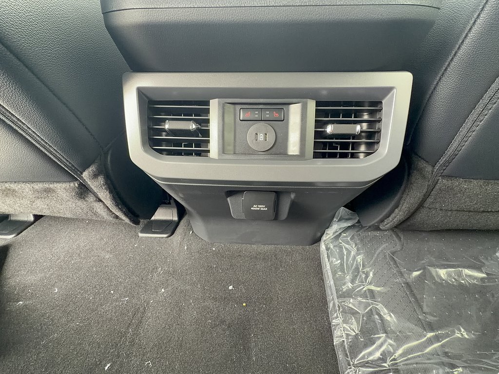 New 2026 Glacier Gray Metallic Tri-Coat Ford F-250® Lariat® image 22