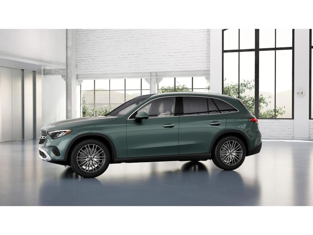 Used 2026 Verde Silver Metallic Mercedes-Benz GLC 300 4MATIC® image 36