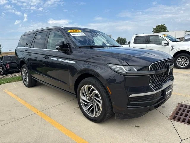 2025 Lincoln Navigator L