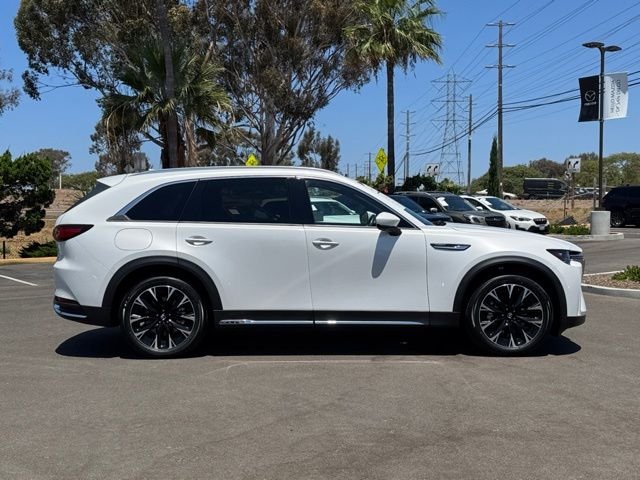 Used 2024 White Mazda Premium Plus image 31