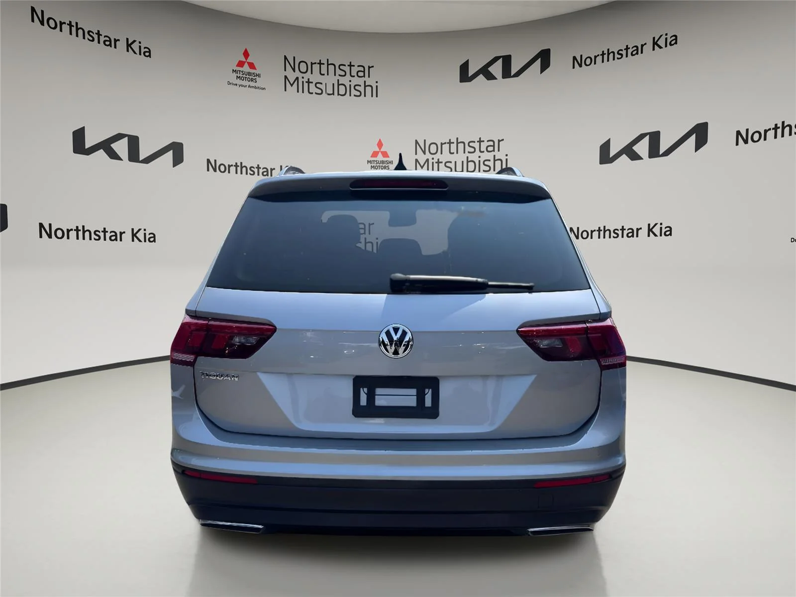 Used 2020 Pyrite Silver Metallic Volkswagen S image 3