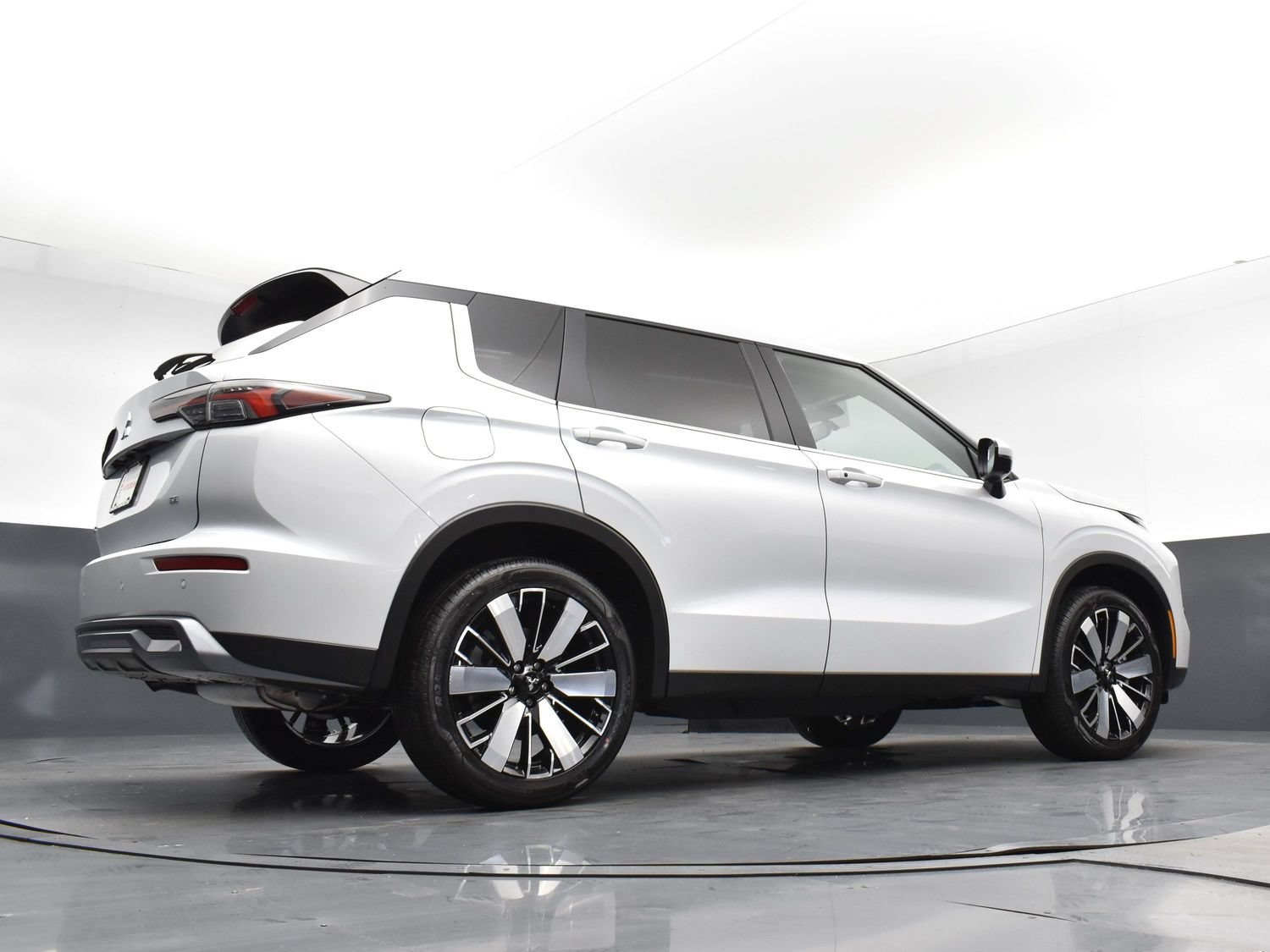 New 2026 White Mitsubishi SE 1.5T 2WD image 25